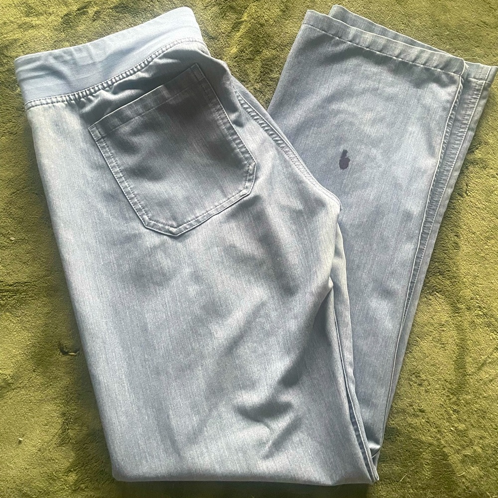 Figs straight leg scrub pants